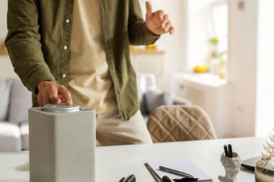 Breathe Cleaner Air This Winter: The Impact of Air Purifiers on Indoor Health